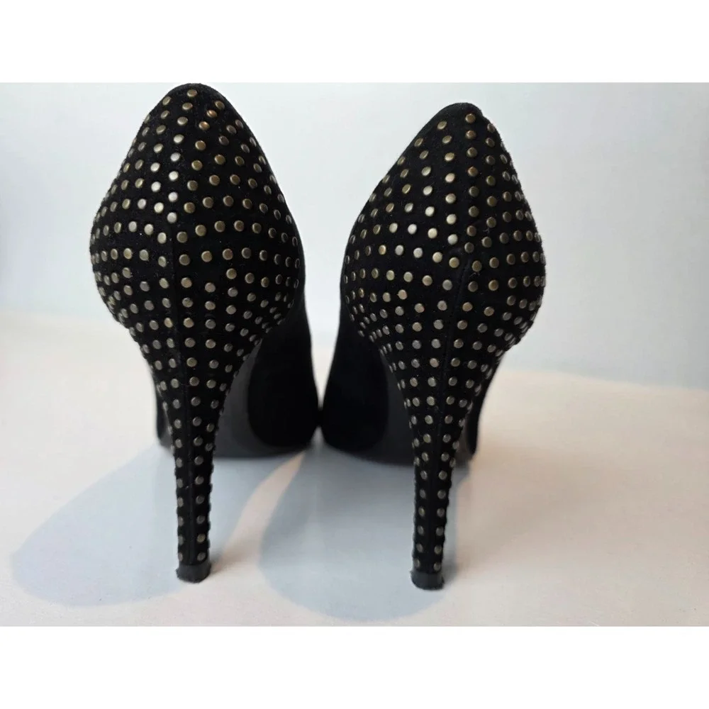 Stuart Weitzman this item